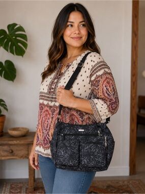 Baggallini Crossbody Everyplace Bag NWT Black Floral School College Travel